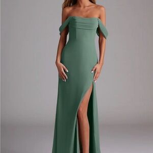 Azazie Saige Strapless Eucalyptus Gown NWT / Size: A0